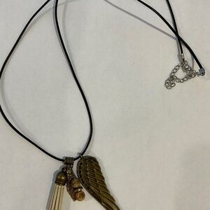 💥Long corded chain with charms💥3 for $12💥